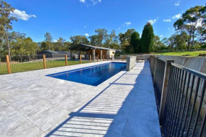 Vineyard Retreat entire home, Mount View